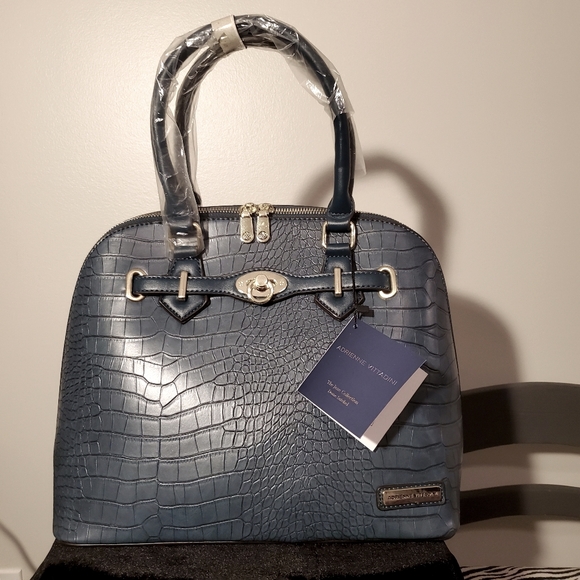 Large Dome Satchel Handbag NWT - Picture 1 of 8